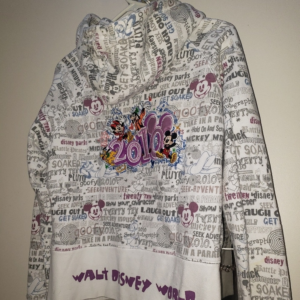 Disney sweatshirt womens